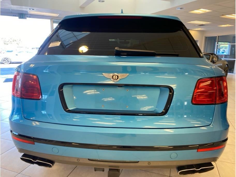 2020 Bentley Bentayga — interior view