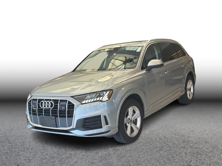 2024 Audi Q7 45 TFSI Premium Plus Sport Utility 4D in Gray — front three-quarter view