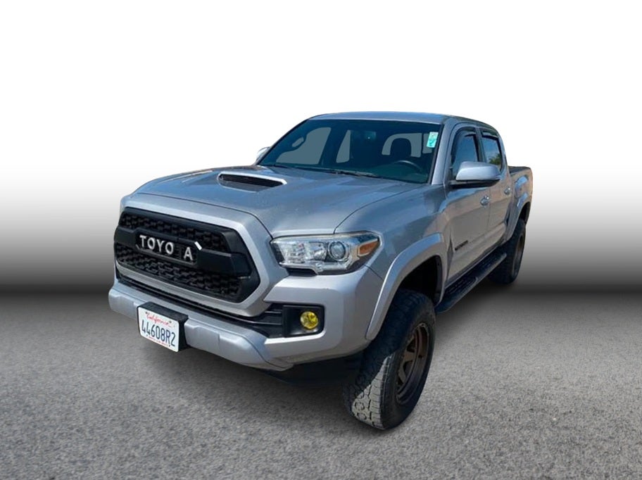 2016 Toyota Tacoma Double Cab TRD Sport Pickup 4D 5 ft in Silver — front three-quarter view