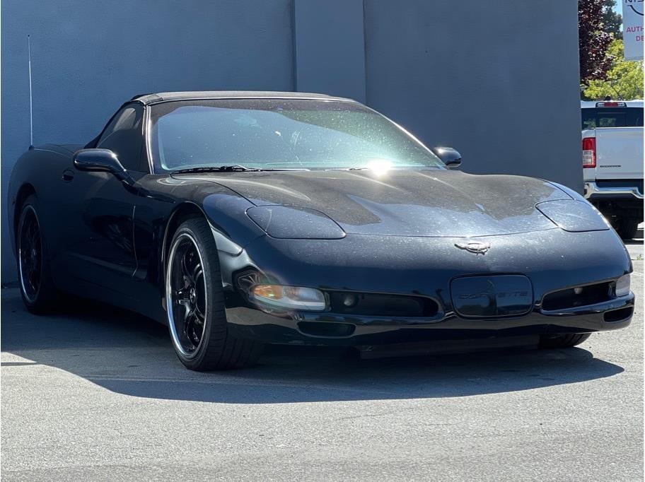 2000 Chevrolet Corvette — side profile view