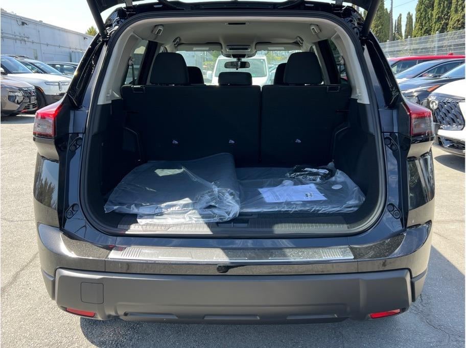2026 Nissan Rogue — detail view