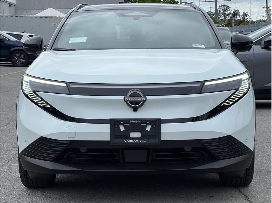 2026 Nissan Leaf — side profile view